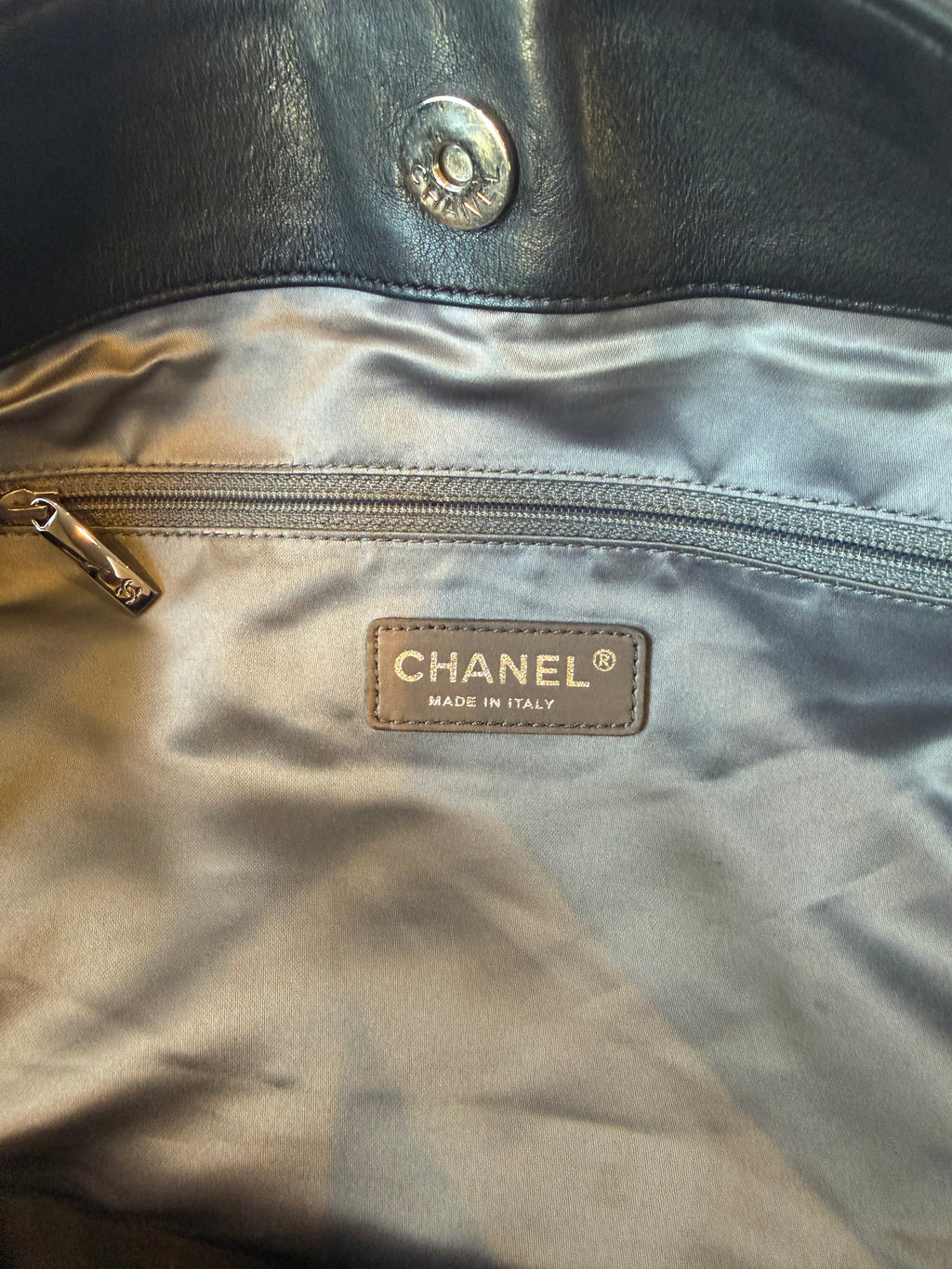 Chanel Modern Chain Rhodoid East-West Tote Black