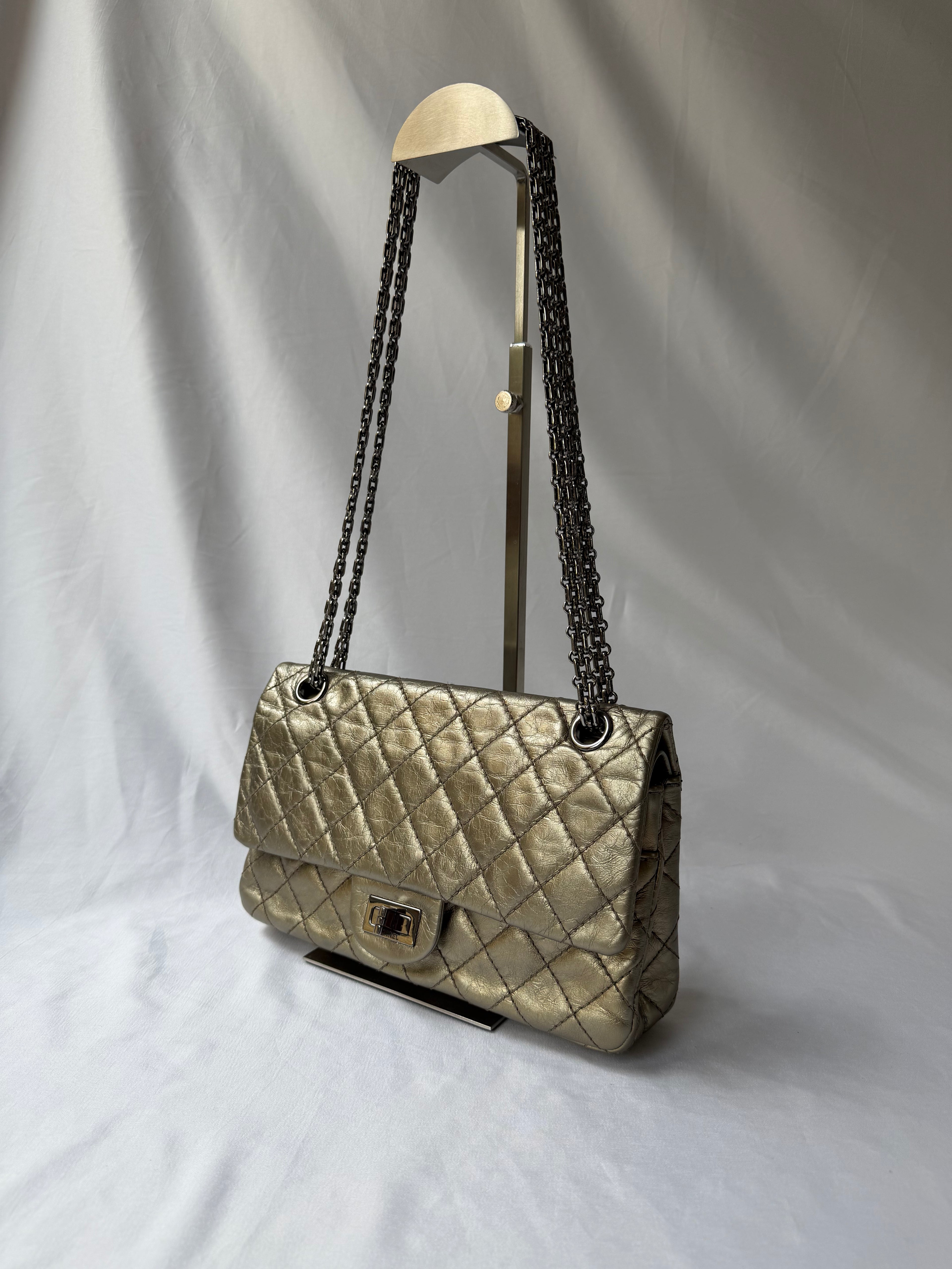 Chanel 2.55 Reissue Double Flap Bag Medium in Metallic Gold/Champagne Calfskin