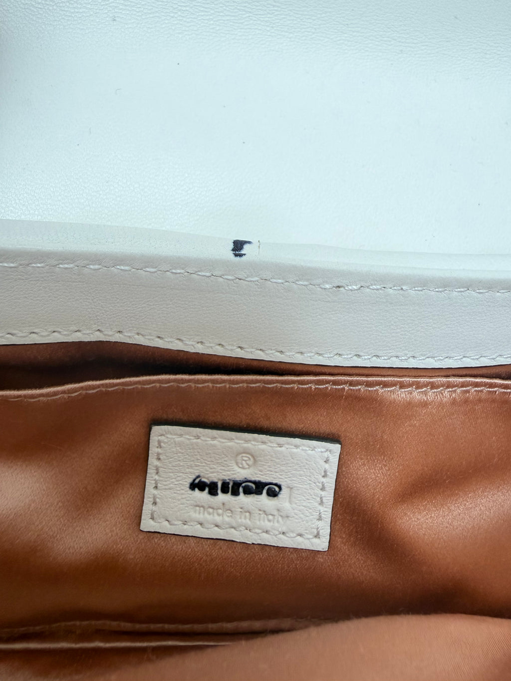 Gucci Horsebit 1955 Shoulder Bag in White – view 13