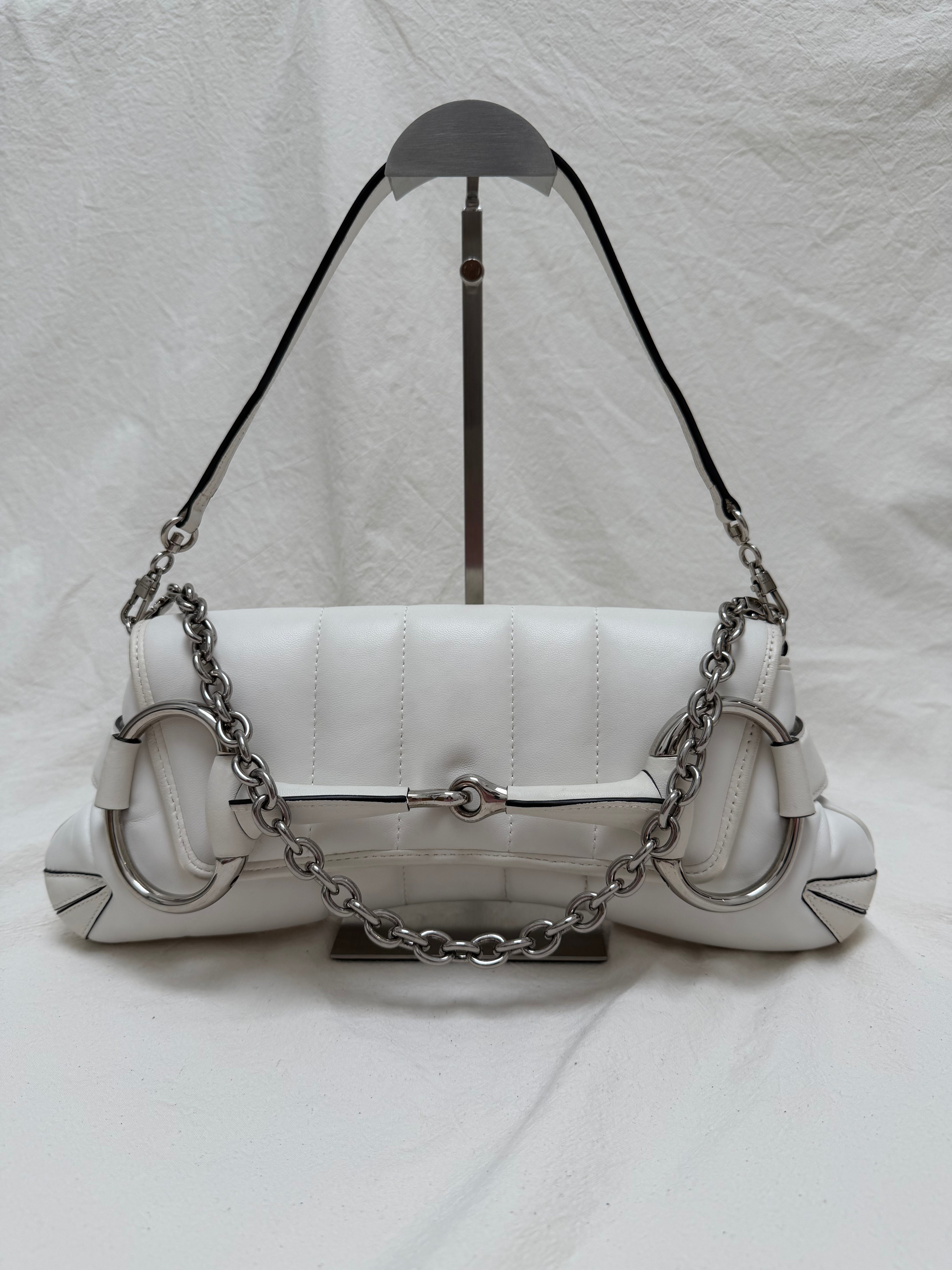 Gucci Horsebit 1955 Shoulder Bag in White – view 3
