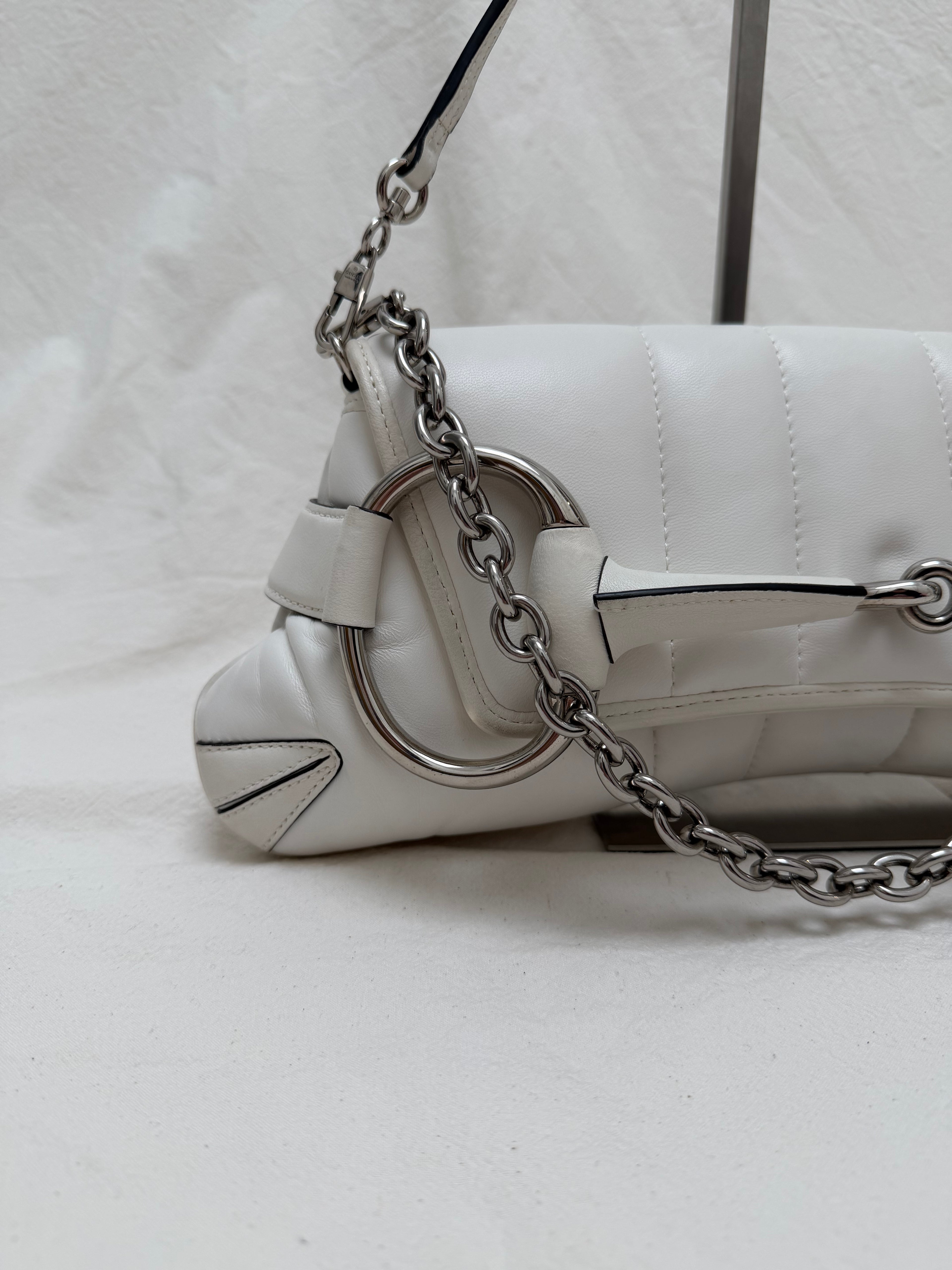 Gucci Horsebit 1955 Shoulder Bag in White – view 4