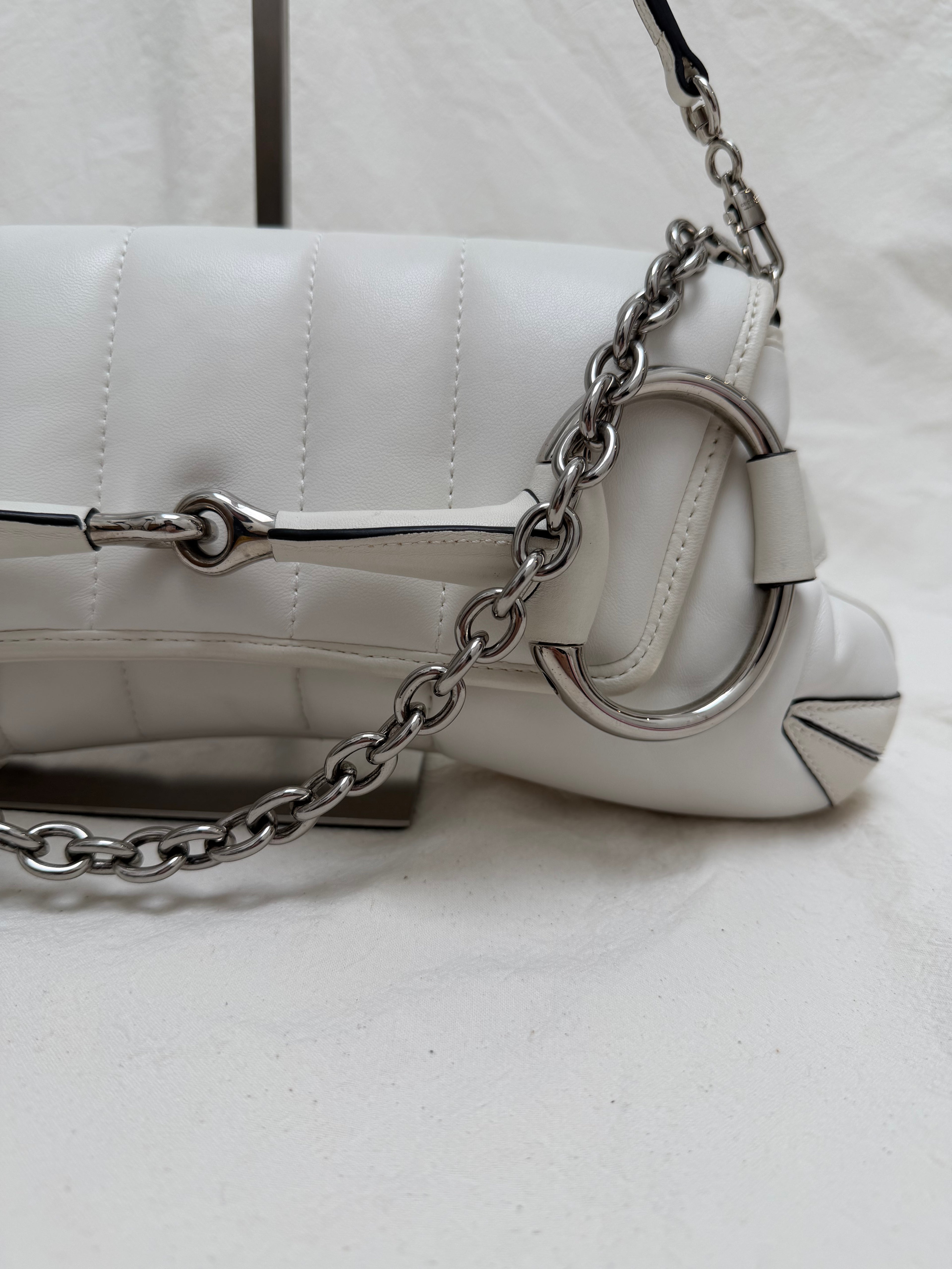 Gucci Horsebit 1955 Shoulder Bag in White – view 5