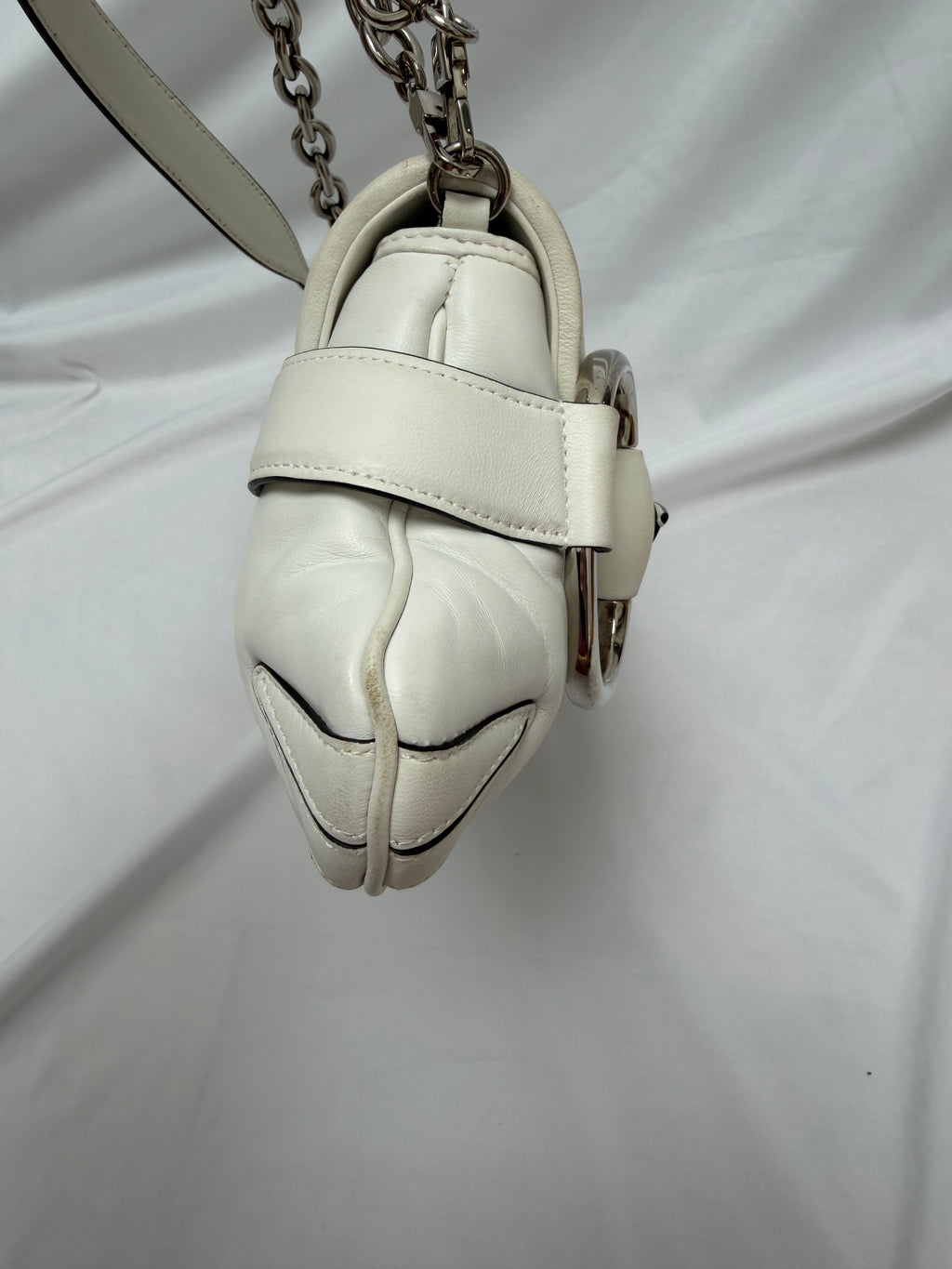 Gucci Horsebit 1955 Shoulder Bag in White – view 10