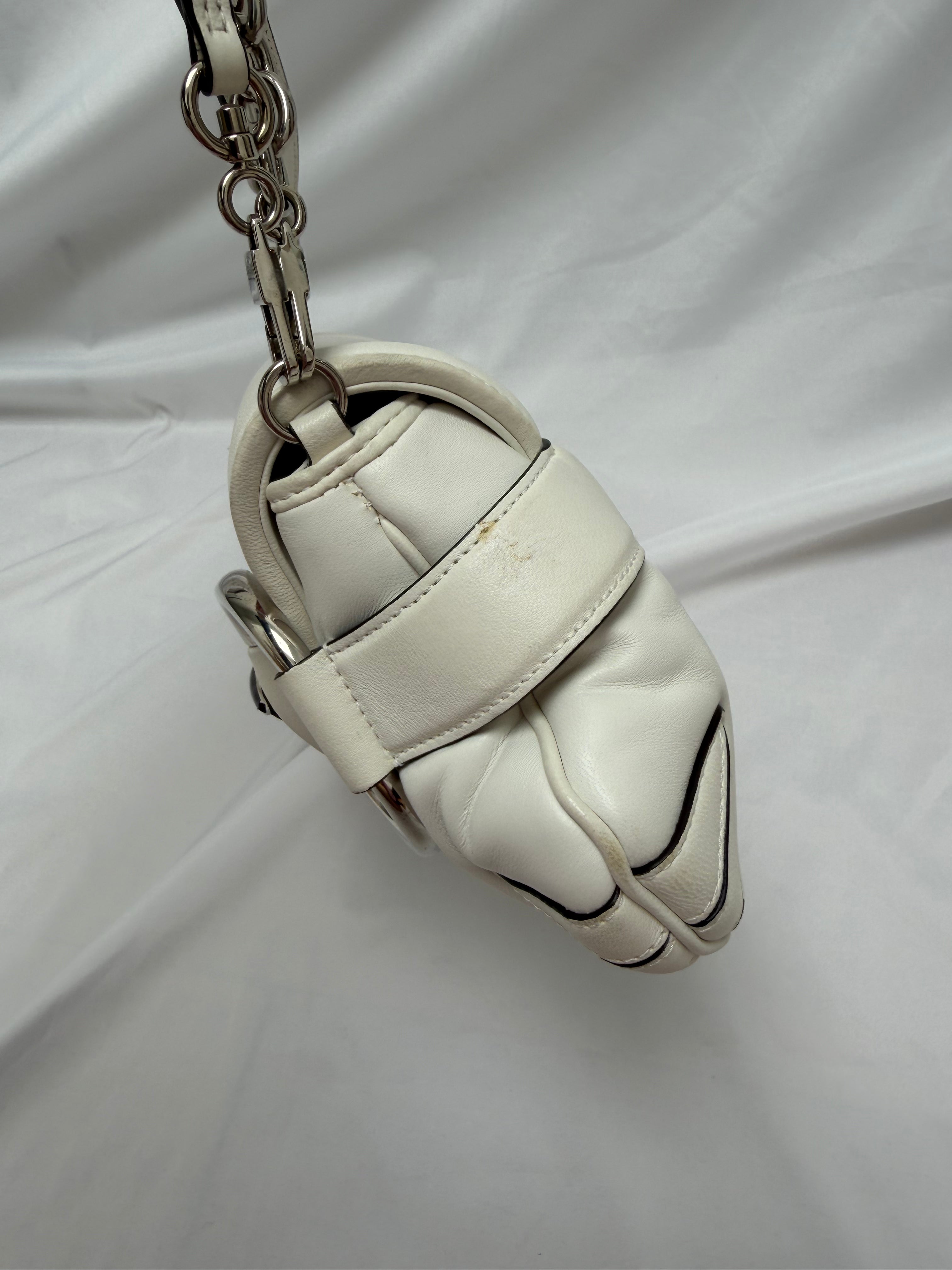 Gucci Horsebit 1955 Shoulder Bag in White – view 9