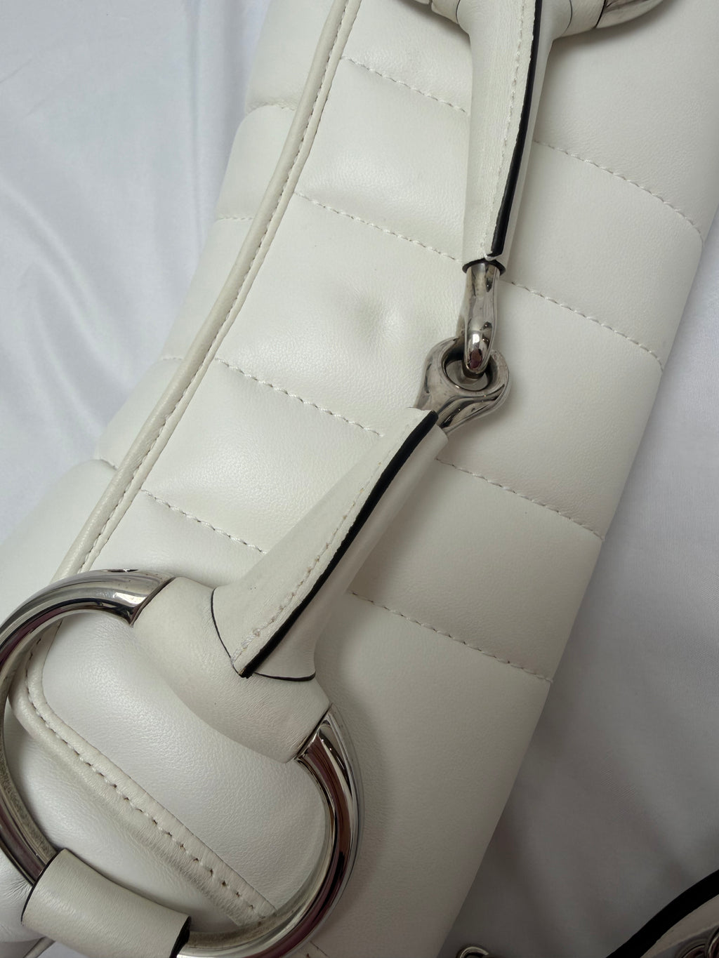 Gucci Horsebit 1955 Shoulder Bag in White – view 14